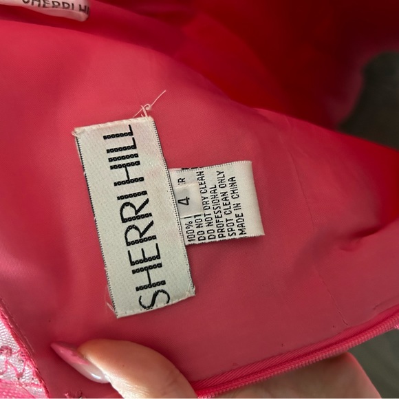 Sherri Hill Pink Beaded Dress perfect for a graduation💗 - Picture 4 of 4